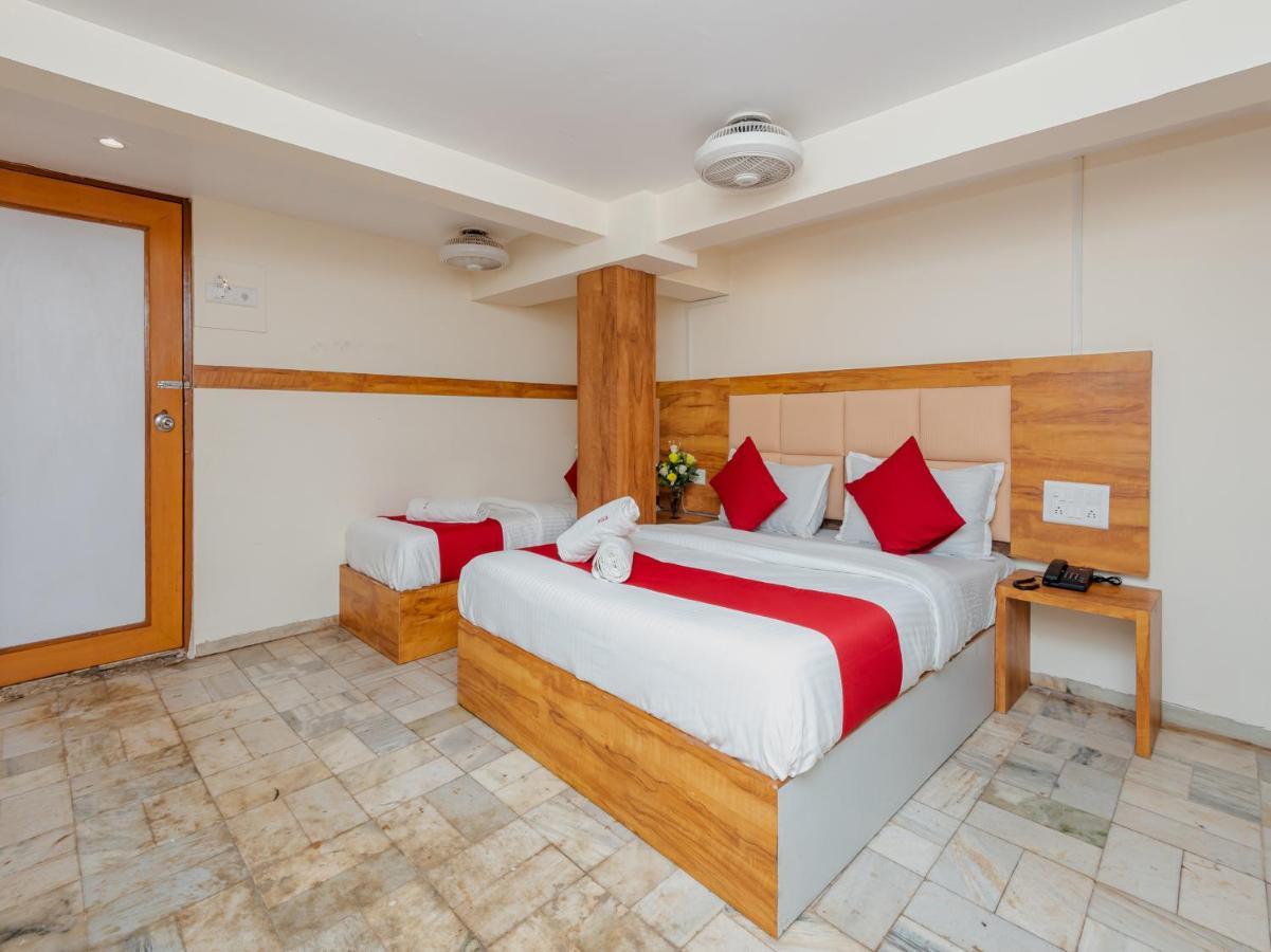 Hotel Kgn Near Cst Railway Station Mumbai And Haj House Mumbai Near Crawford Market Mumbai Exterior foto